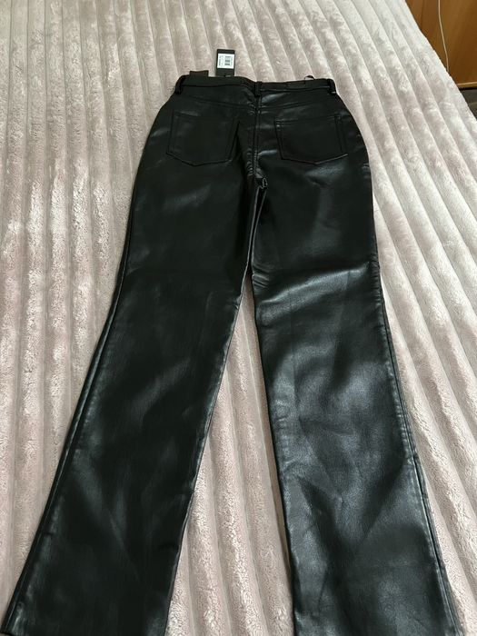 Pantaloni din pielea naturala guess noi cu eticheta