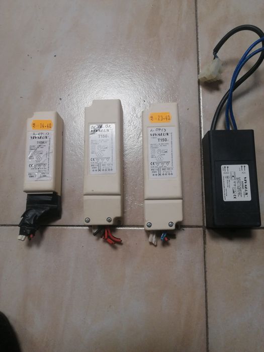 Адаптер на 12 волта