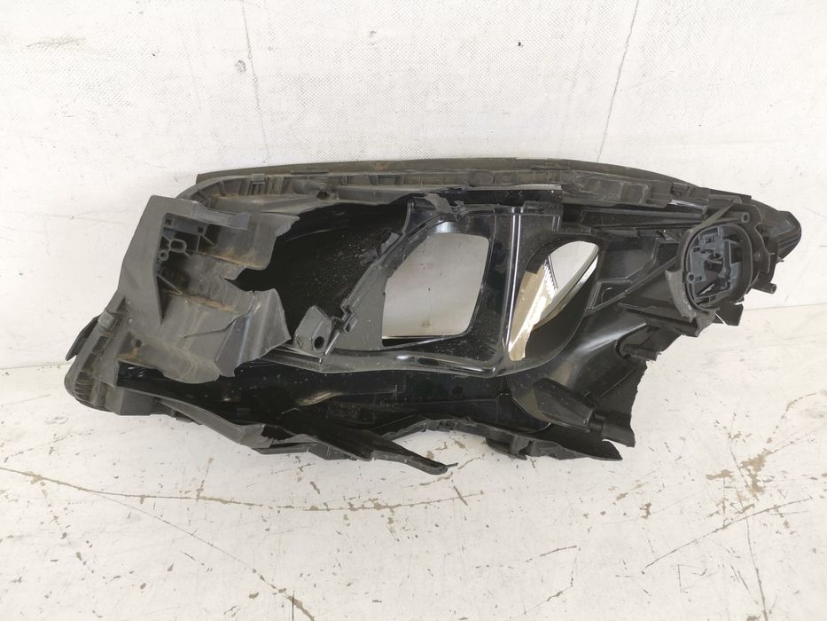 Десен фар стъкло Мерцедес-Бенц ГЛА-Клас / Mercedes-Benz GLA-Class X156