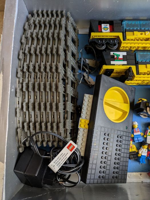 LEGO влакчета от 9 V волта