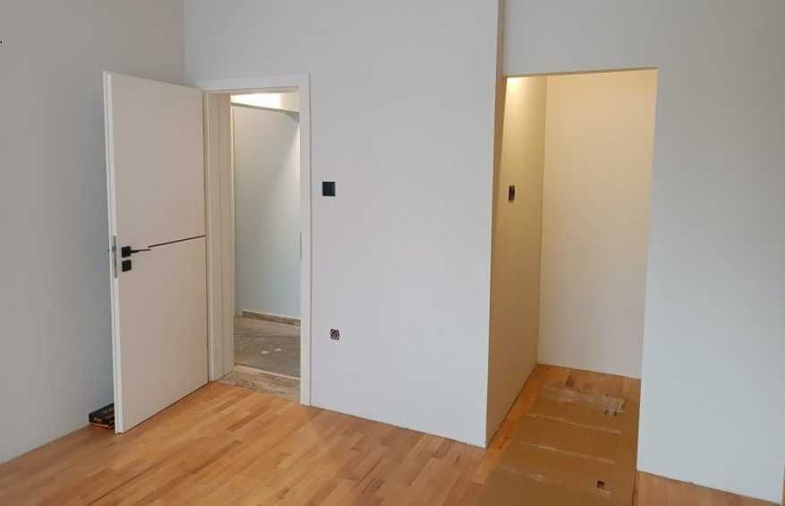 Продава се Тристаен апартамент в София, Гоце Делчев - 84 кв.м за 3215 €/кв.м - Снимка #7