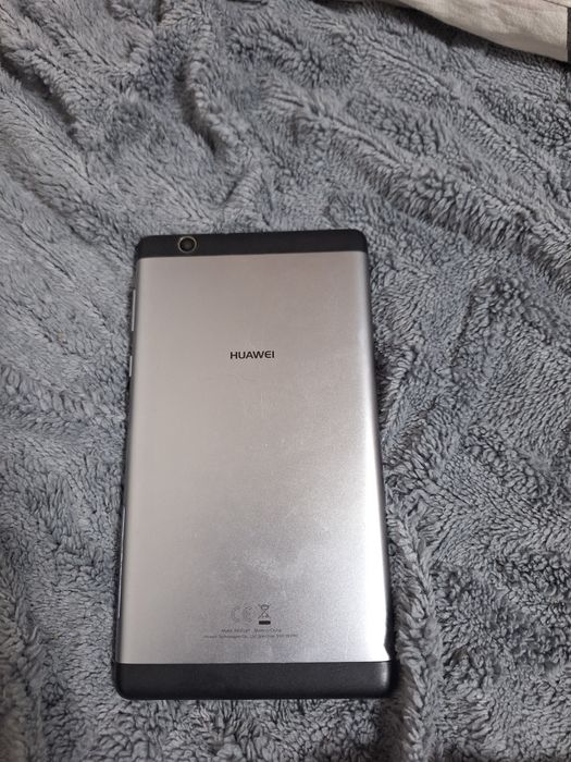 Планшет Huawel продаю