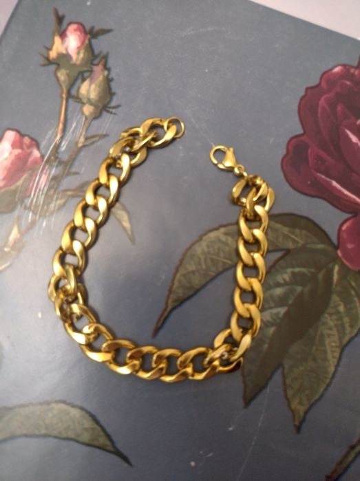 Гривна от медицинска стомана цена 10 евро !!!