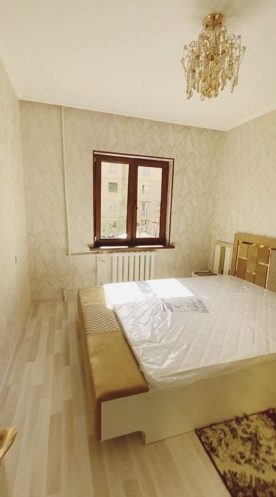 SROCHNO kvartira sotiladi Sergeli-4 3/2/5