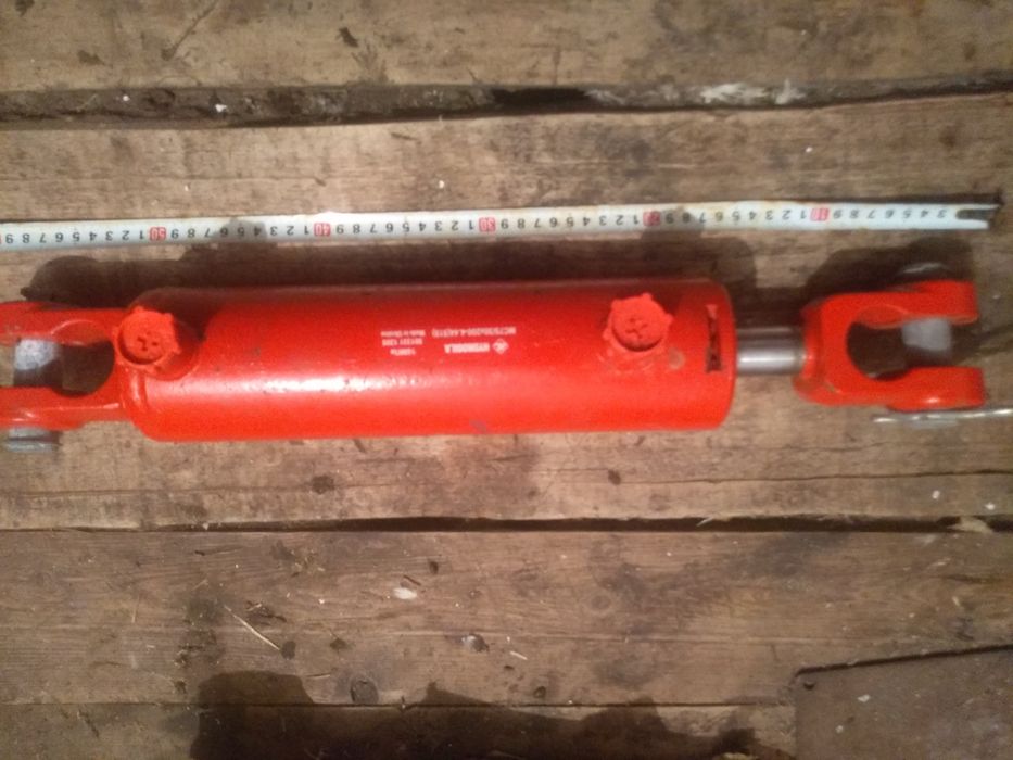 Продам гидроцилиндр МСТ-75