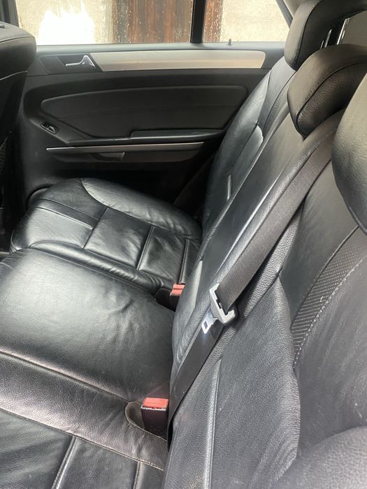 Продава се Мерцедес МЛ 350