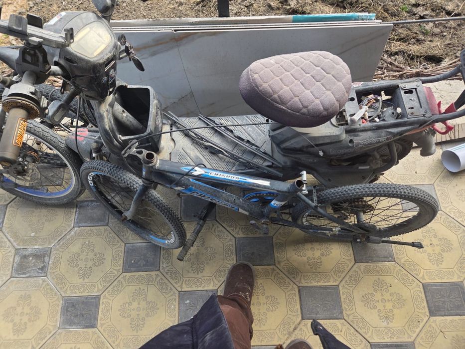 Велосипед 3 шт мапед 1 шт