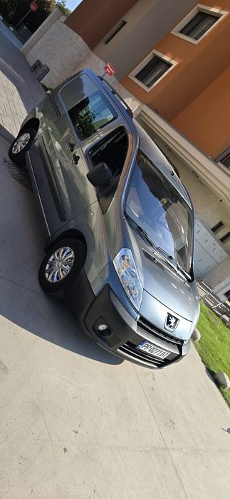 Peugeot Expert 1.6 HDi 90 к.с. | Климатик | Теглич | Парктроник | Регистриран