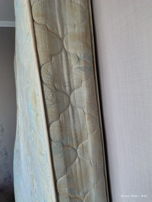 Отдам , даром , матрас 160*200 см