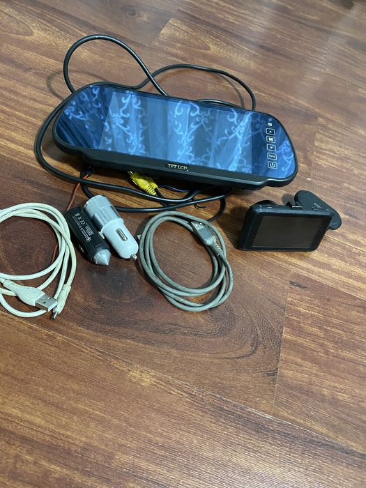 Монитор видеорегистратор