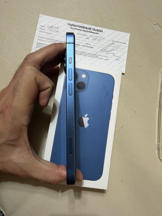 Продам Iphone 13