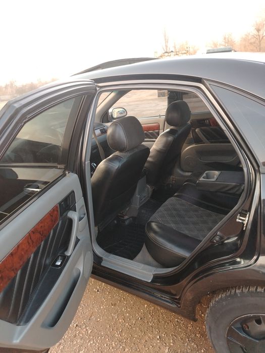 Lasetti 1.6 sotiladi