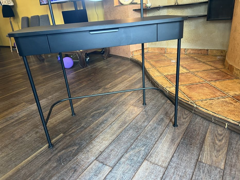 Masa toaleta machiaj