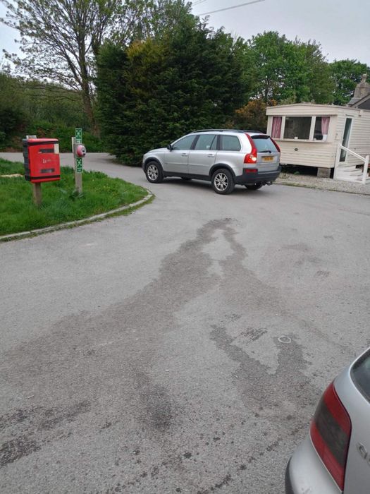 На части Volvo XC 90