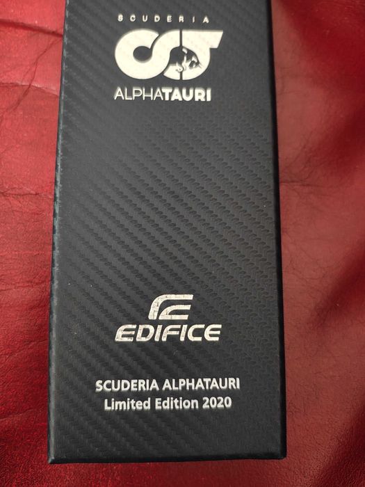 Продавам Часовник GARMIN Solar GPS