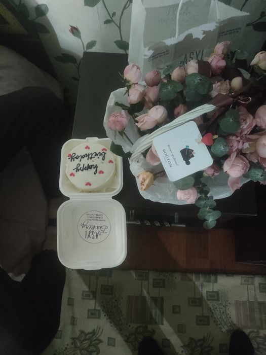 Торт пен гүл сатылады срочна