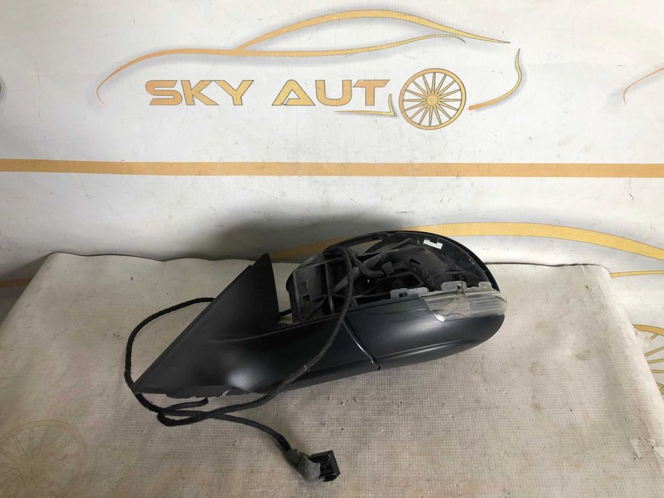 Corp oglinda stanga electrica Skoda Yeti dupa 2009 cod 5L0857933