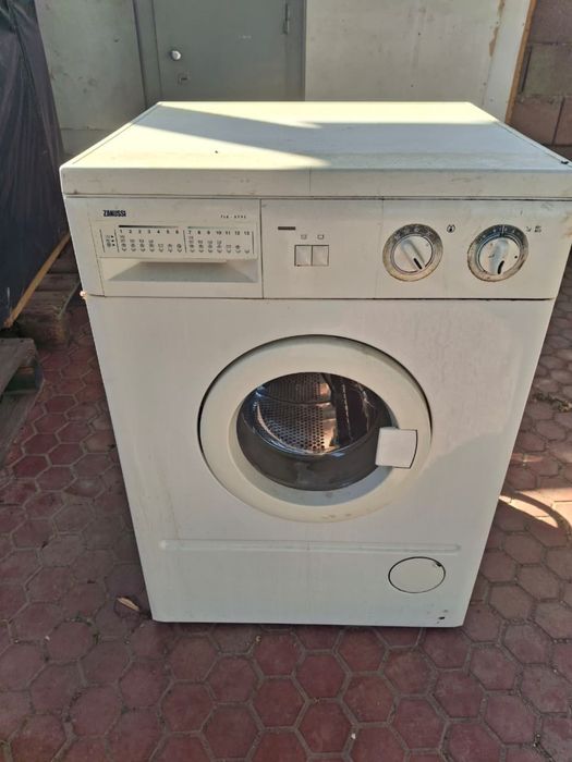 Продам стиральную машину