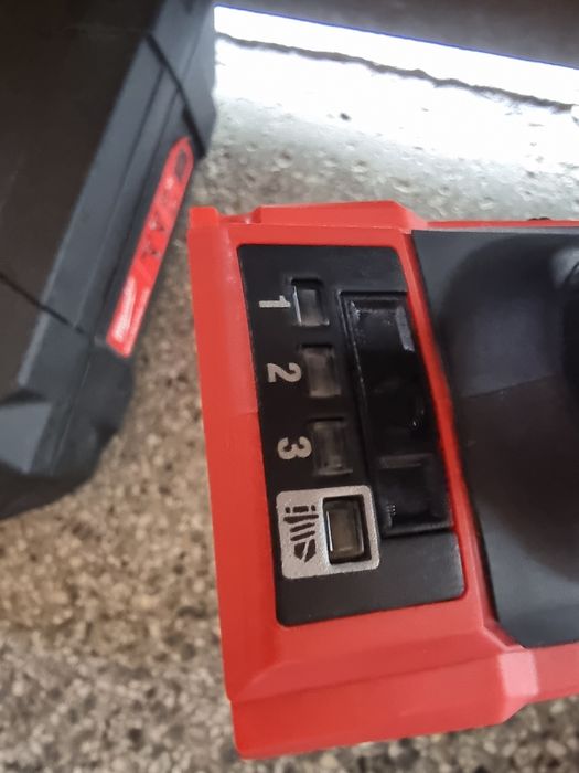 Ударен винтоверт импакт milwaukee m18 fid3