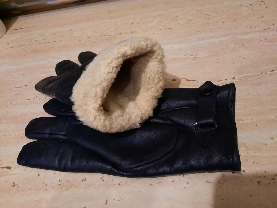 Manusi noi de piele naturala, de femei si barbati