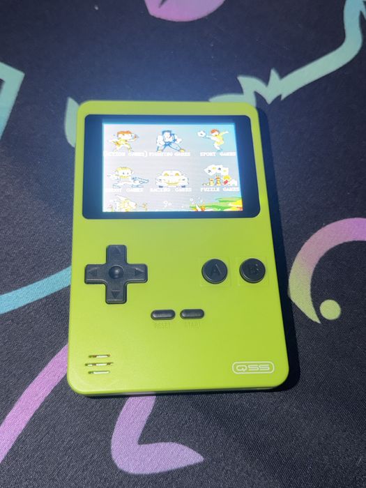 Ретро конзола с 240 игри