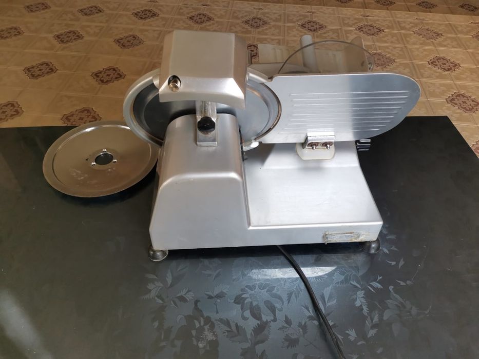 Итальянский Слайсер премиум качества, как новая!