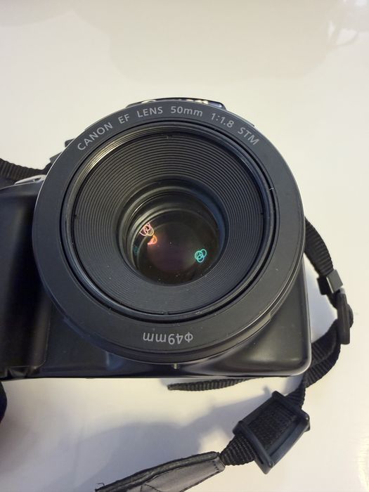 Canon EOS 1100D