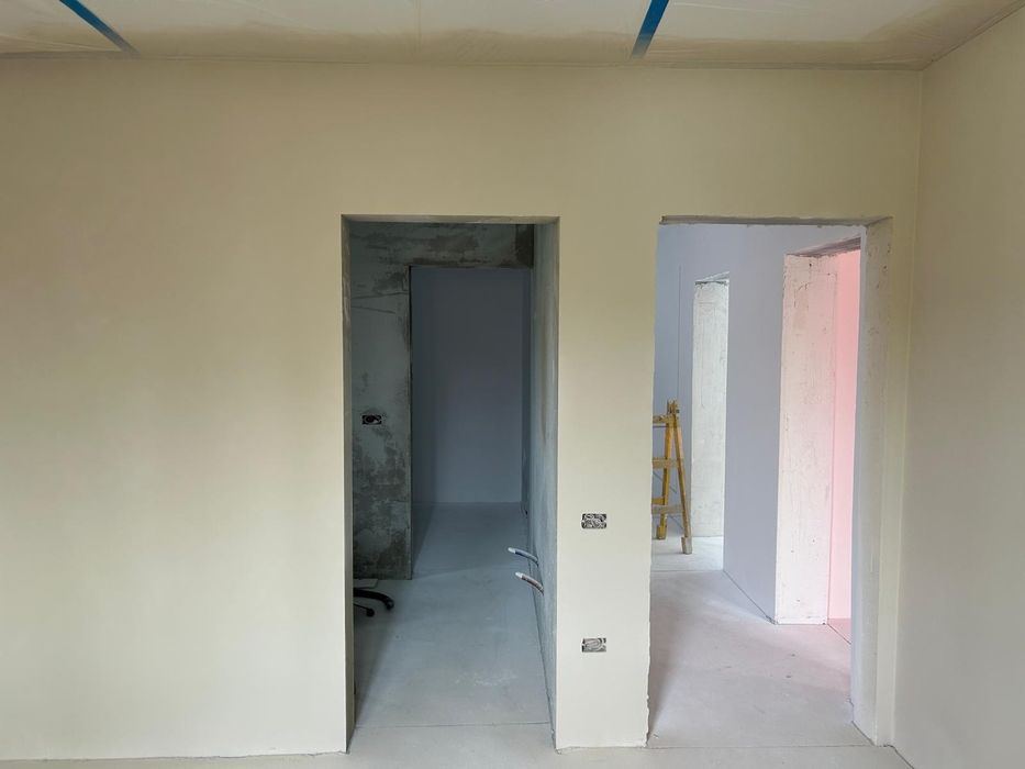 Execut finisaje interioare și exterioare