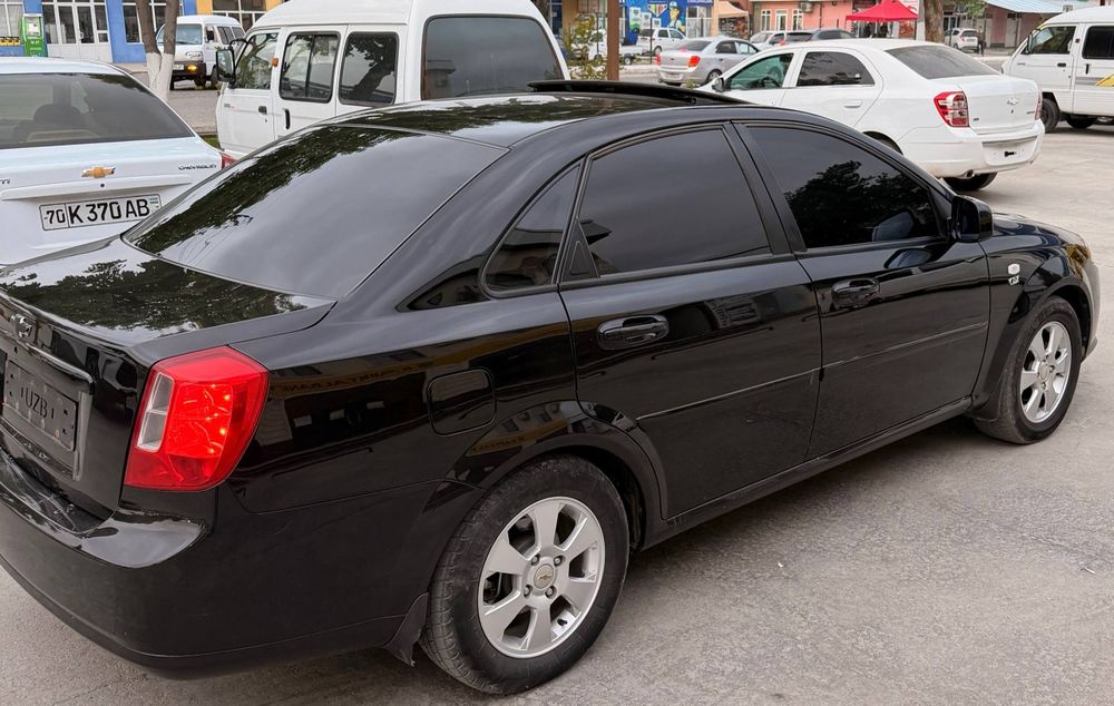 Срочний Жентра А.Т 22 сотилади