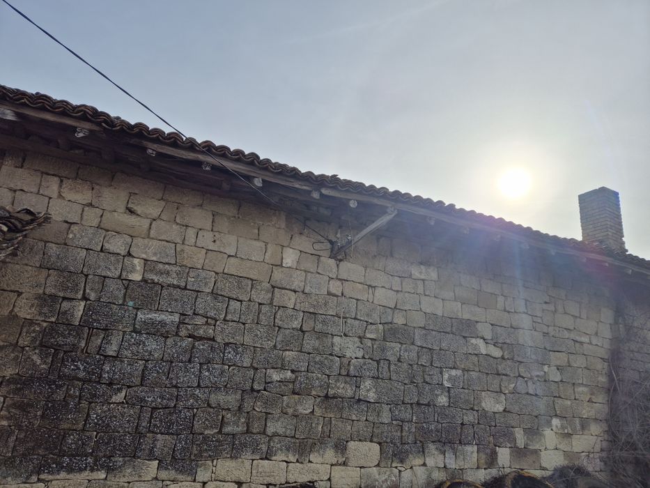 Продавам къща в село Черковна област Варна