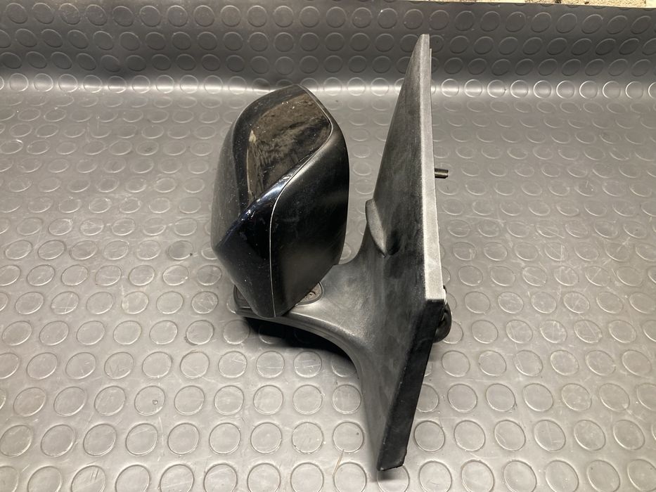 Дясно огледало за тойота аурис/toyota auris 12-15г