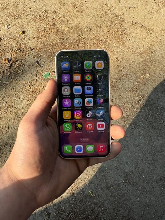 айфон 13 мини в хорошо состоянии