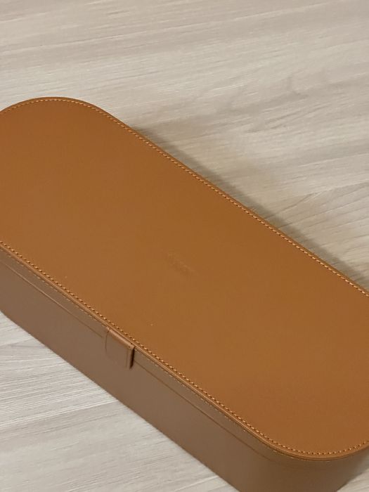 Dyson airwrap volume + shape