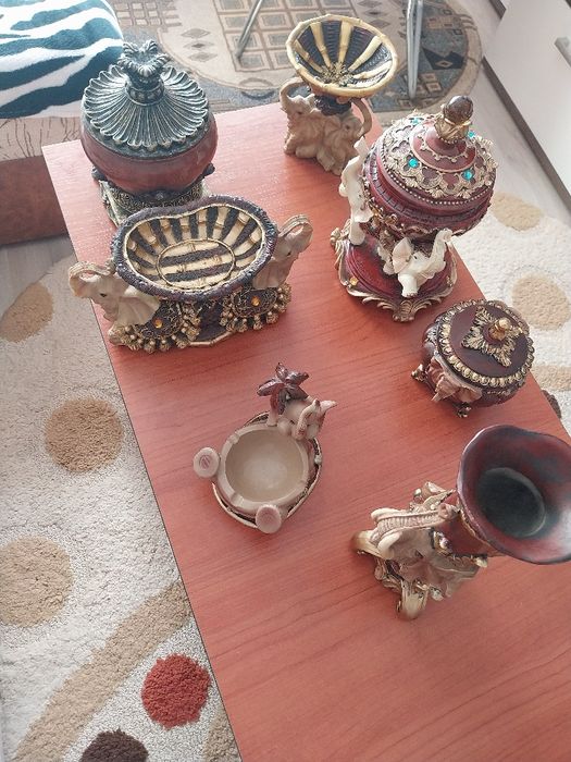 Vind bibelouri vechi