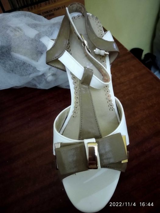 Туфли и босоножки