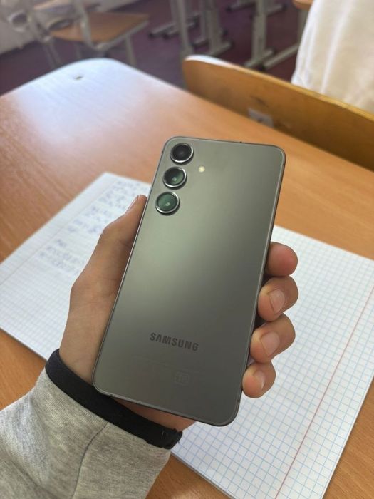 Samsung S24 Самсунг