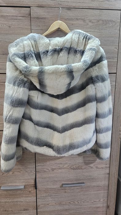 Шубка кролик рекс с капюшоном