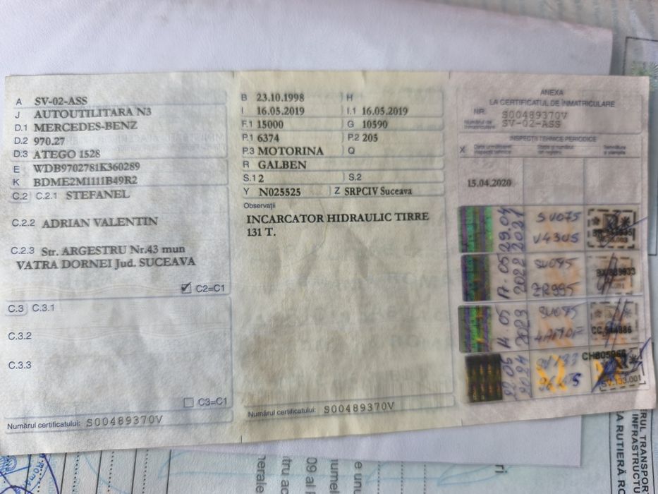 Platforma auto cu macara