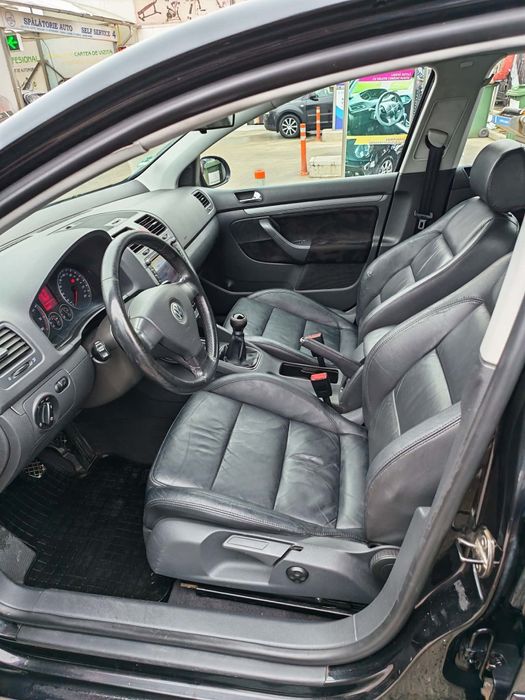 VW golf 5 benzina 2.0 stare perfectă