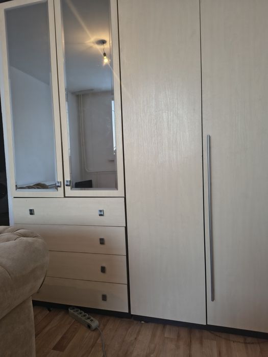 Шкаф вместительный