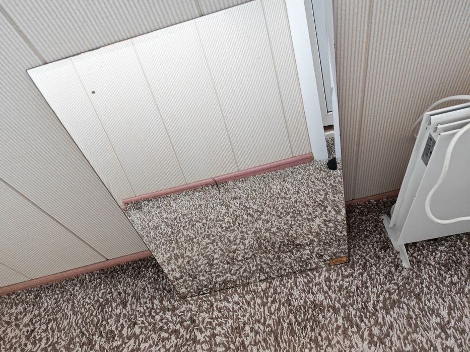 Светильник, 220в, патрон Е14 с зеркалом