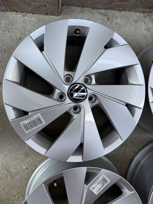 Jante originale VW Golf 5 6 7 8 Belmont R17 5H0601025B NOI 0 KM 5x112 57.1