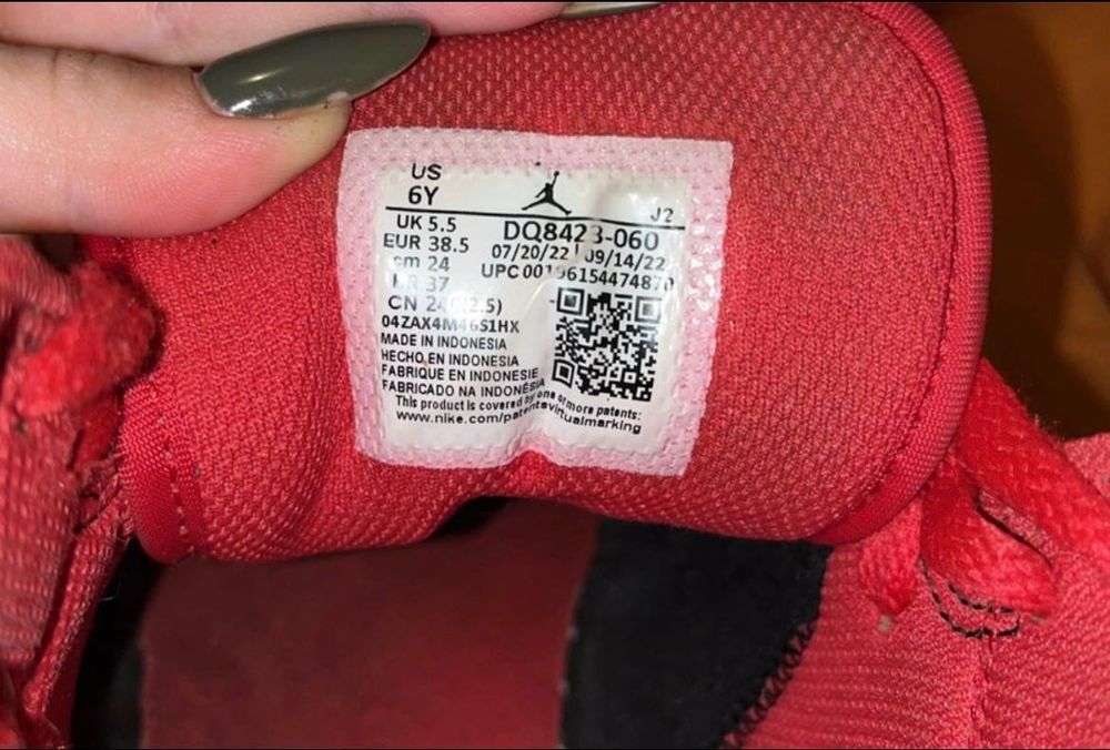 Air jordan 1 rosu negru