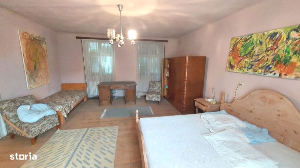 Apartament 5 camere la casa zona ultracentrala in Cisnadie