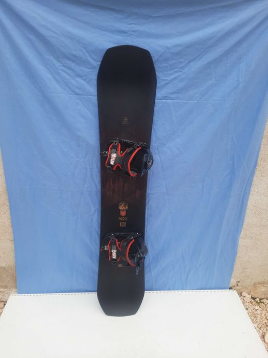 Сноуборд NIDECKER AXIS с автомати 162см.