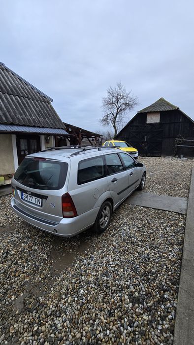 Vând Ford focus mk1
