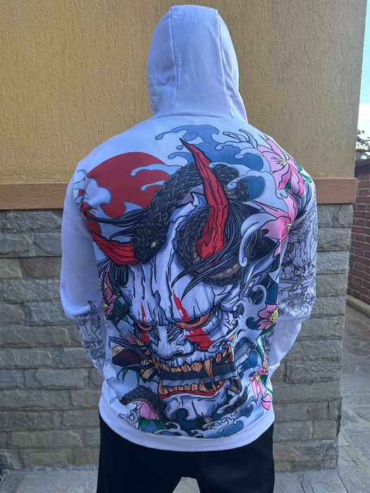 Унисекс суитчър в черно и бяло