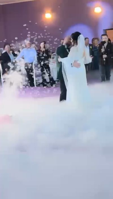 Oglinda Magica Buzau, Masina de Fum, Artificii vulcan dansul mirilor!