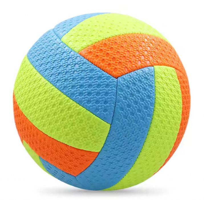 Перфектната цветна топка за волейбол