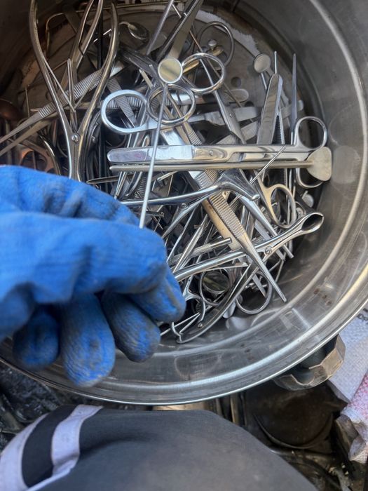 Продам медицинские иструменты .